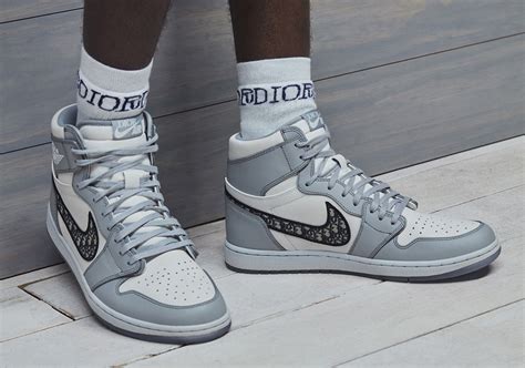 new jordan 1 dior|dior jordan 1 release date.